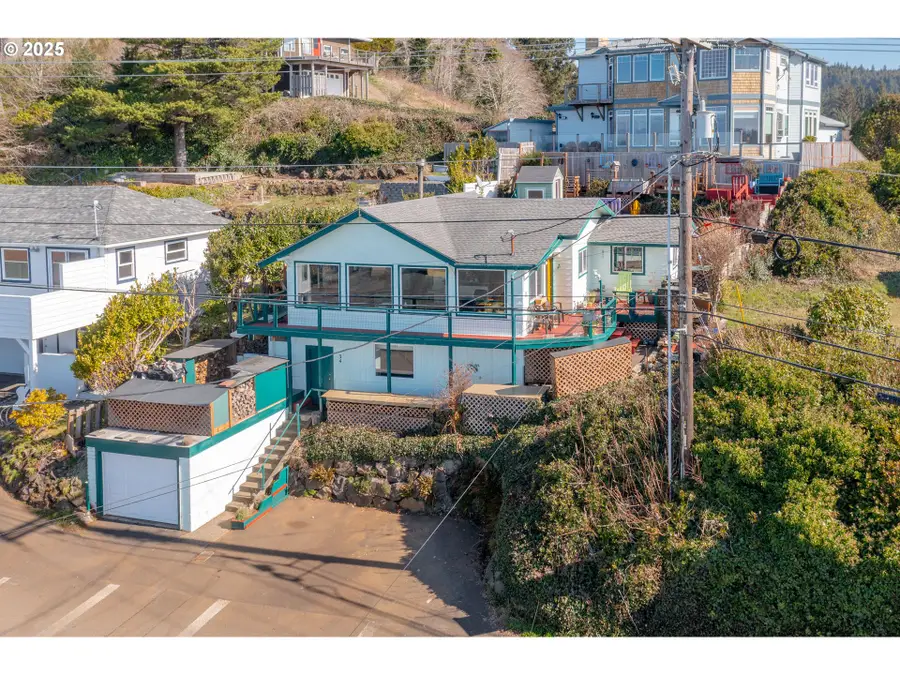 34 NE Williams Ave, Depoe Bay, OR 97341 - Image #2