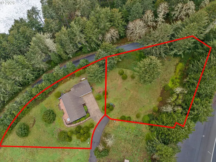 90 Cape Foulweather Ln, Otter Rock, OR 97369 - #2