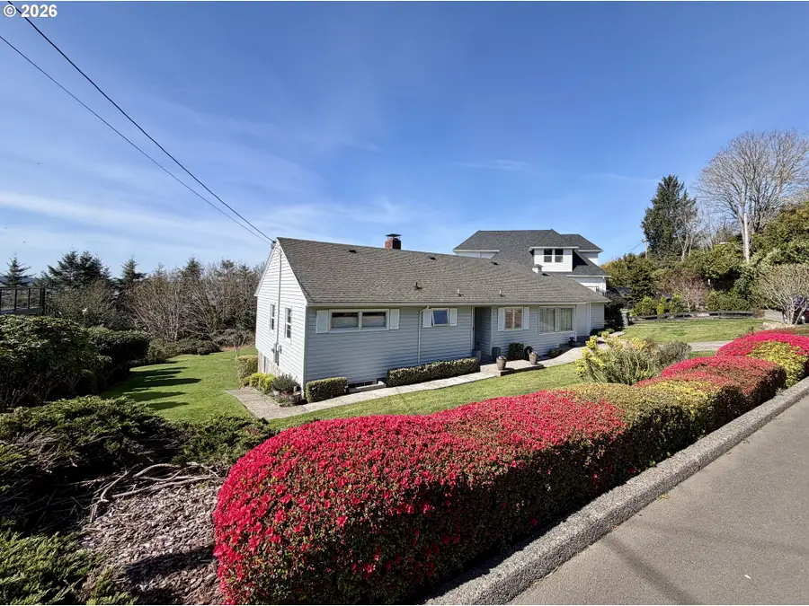 333 W Niagara Ave, Astoria, OR 97103 - #3
