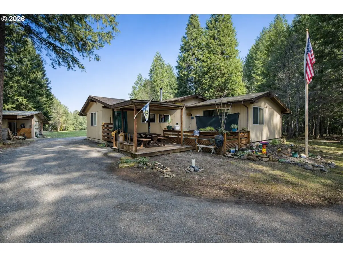 1954 Yeust Rd, Azalea, OR 97410 - #1