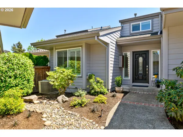 8070 SW Fairway Dr, Wilsonville, OR 97070