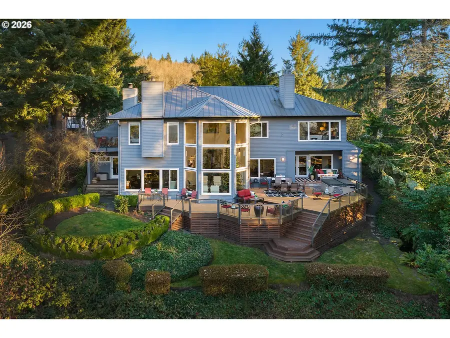 2543 Palisades Crest Dr, Lake Oswego, OR 97034 - Image #2