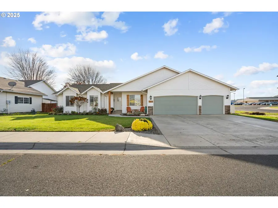 785 W Johns Ave, Hermiston, OR 97838 - Image #2