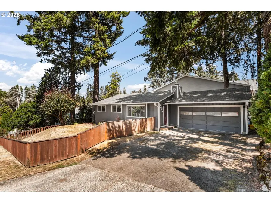 4443 SW Coronado St, Portland, OR 97219 - #2