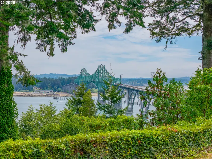 66634 Glasgow Ln, Glasgow, OR 97459 - #3