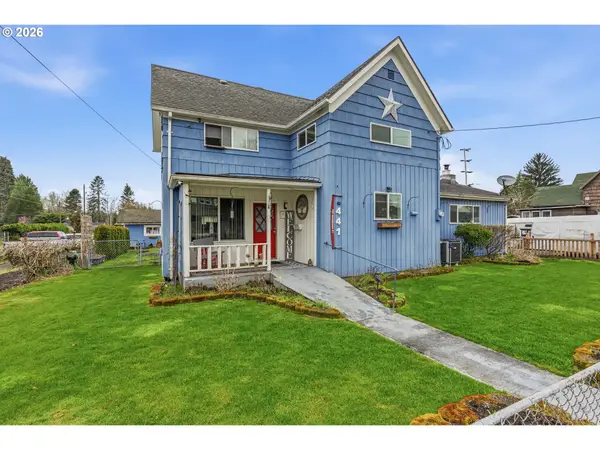 441 4th Ave, CastleRock, WA 98611