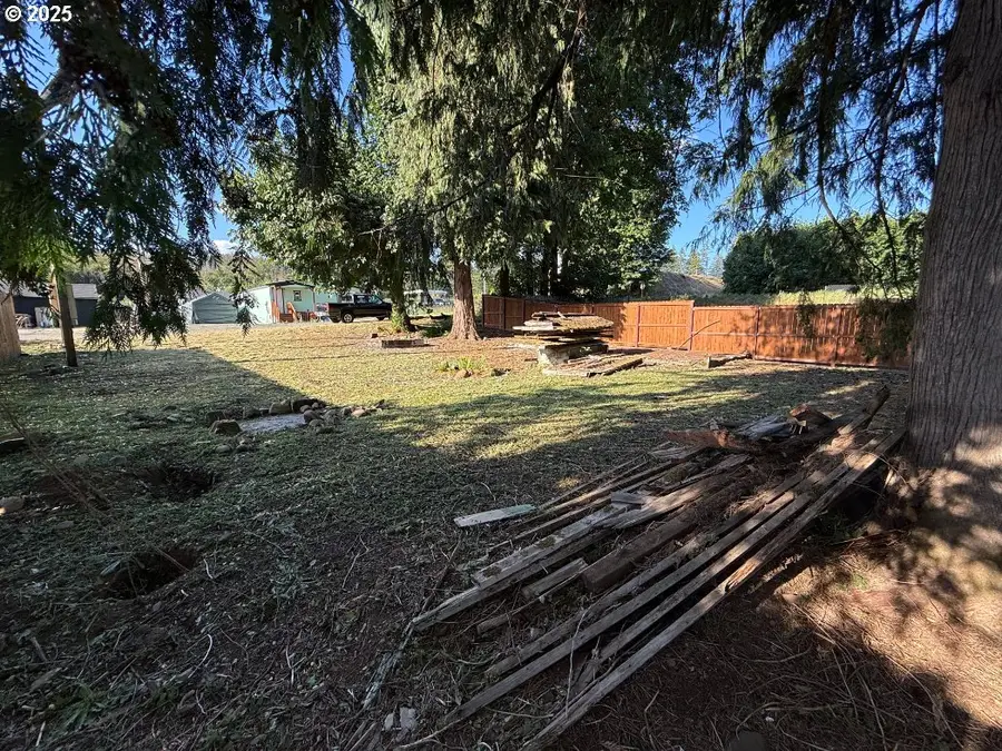 21958 Emma St, Mehama, OR 97384 - Image #2