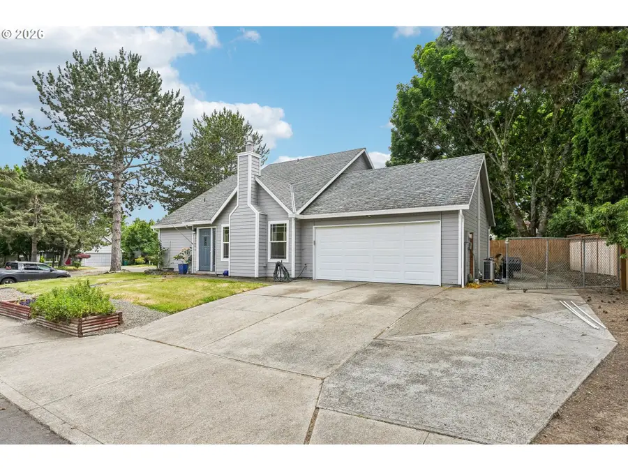 13285 SW Brittany Dr, Tigard, OR 97223 - #3