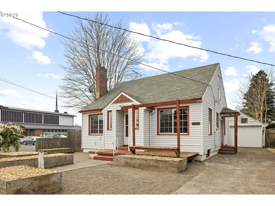 5751 SE 87th Ave, Portland, OR 97266 - #2
