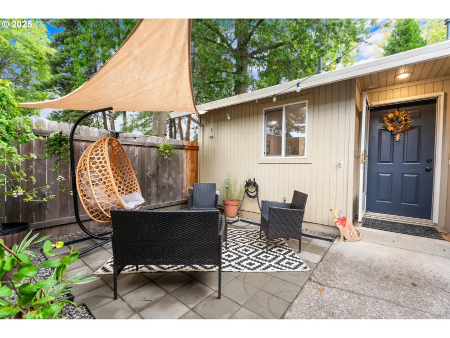 2356 SE Dove St, Hillsboro, OR 97123 - Image #2