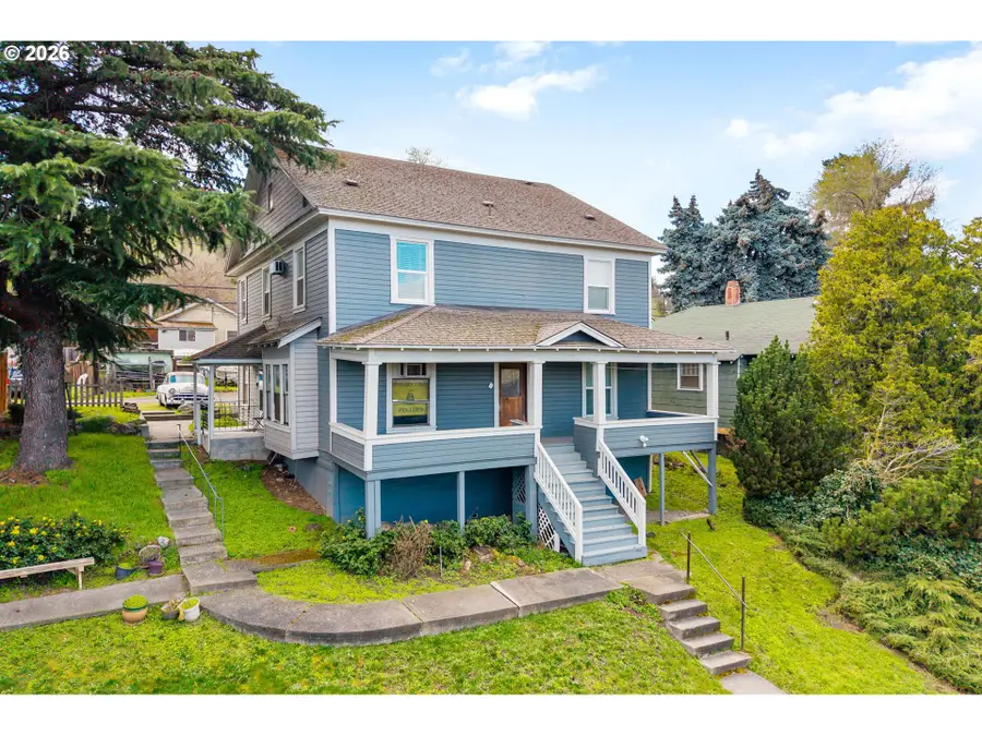 318/320 E 12th St, The Dalles, OR 97058 - #3