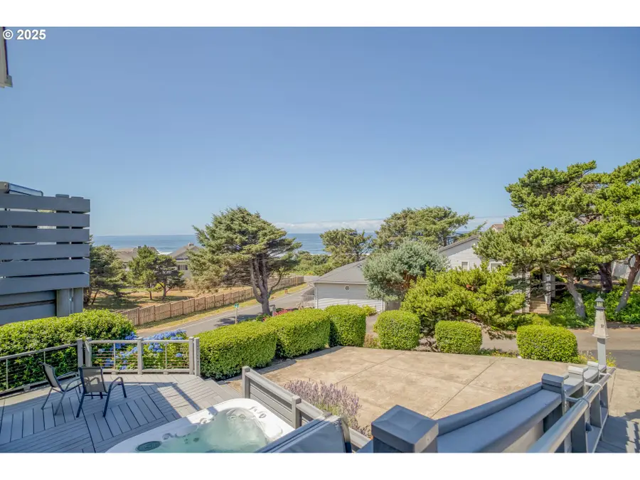 5020 NW Lee Ave, Lincoln City, OR 97367 - Image #3