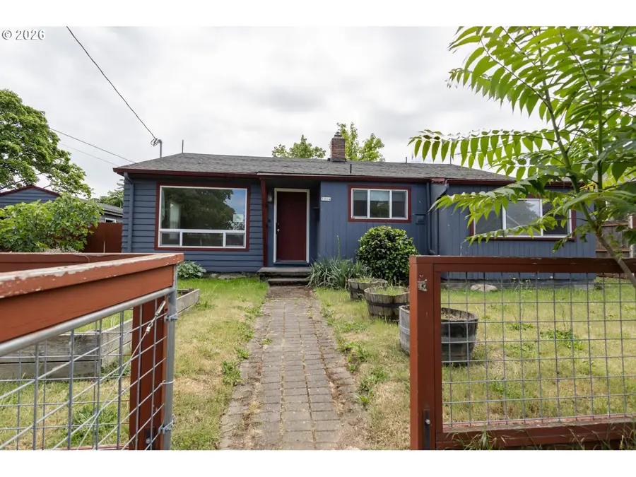 7004 SE Woodstock Blvd, Portland, OR 97206 - #2