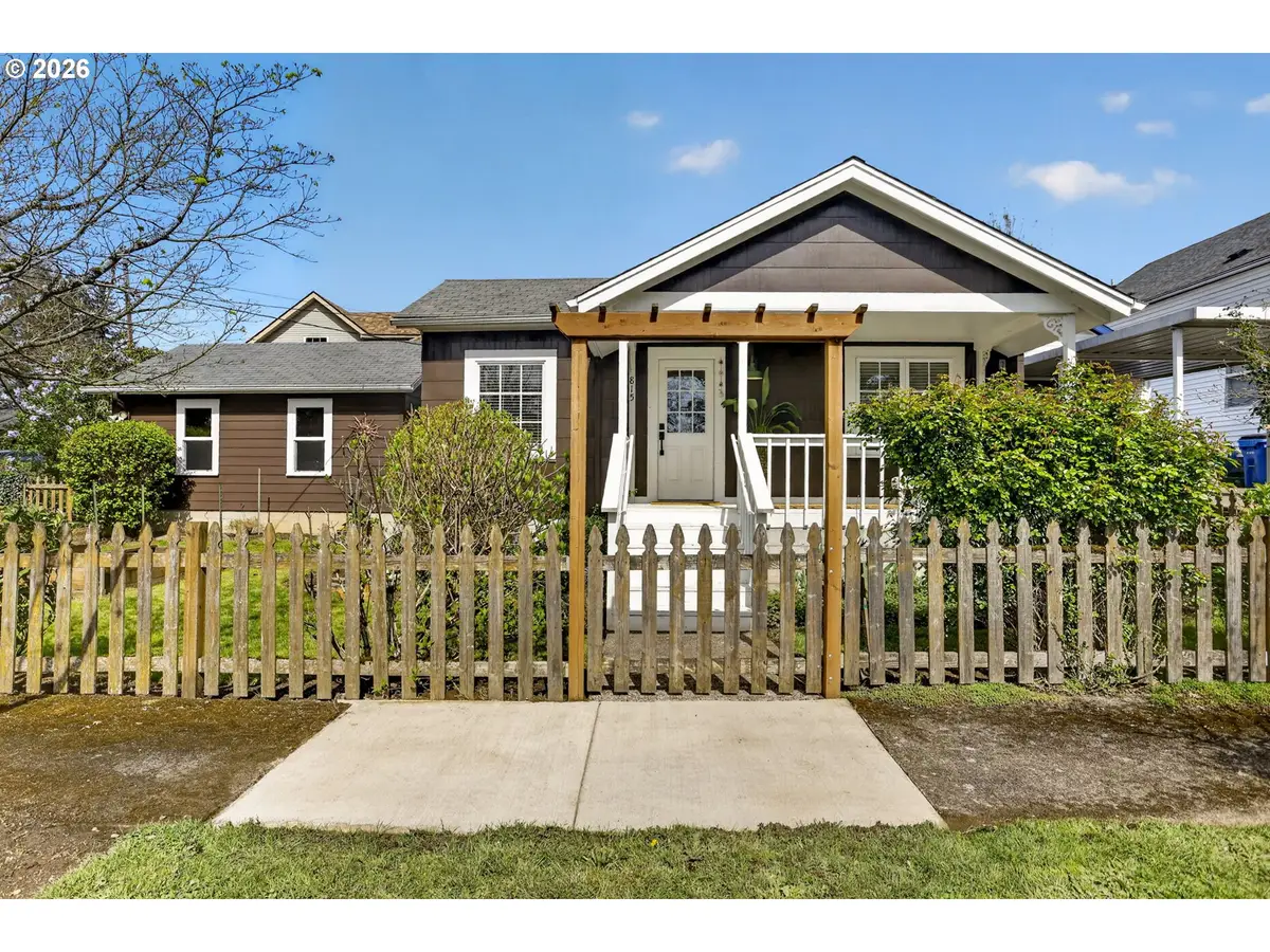 815 SE 2nd Ave, Camas, WA 98607 - #1