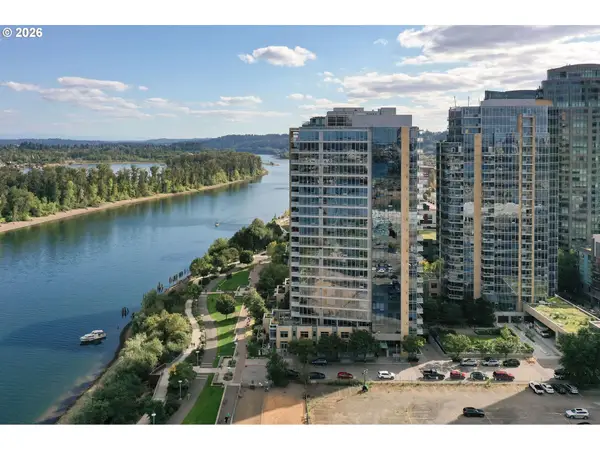 836 S Curry St #102, Portland, OR 97239
