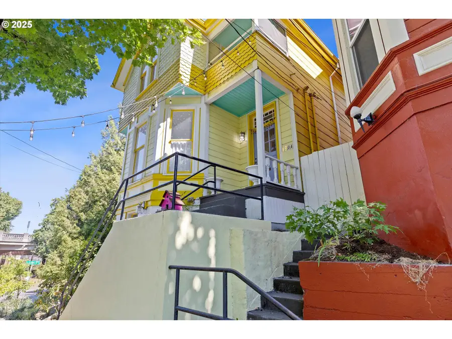 3204 S Kelly Ave #A&B, Portland, OR 97239 - Image #2