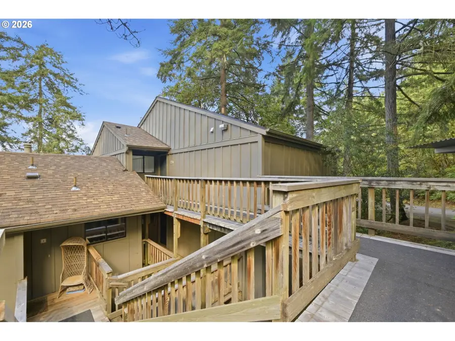 223 Trailside Loop, Eugene, OR 97405 - #3