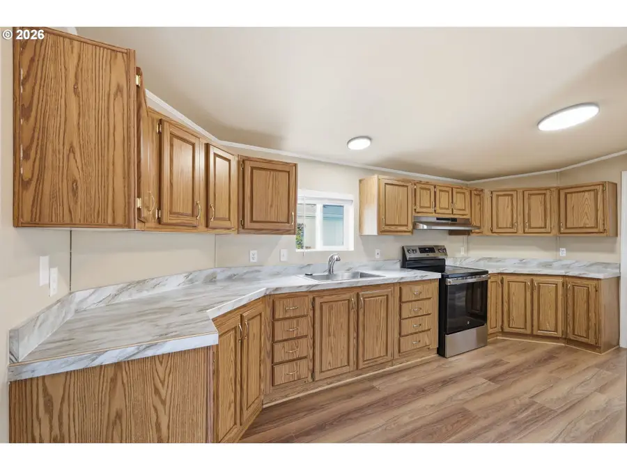 4475 Franklin Blvd #9, Eugene, OR 97403 - #3