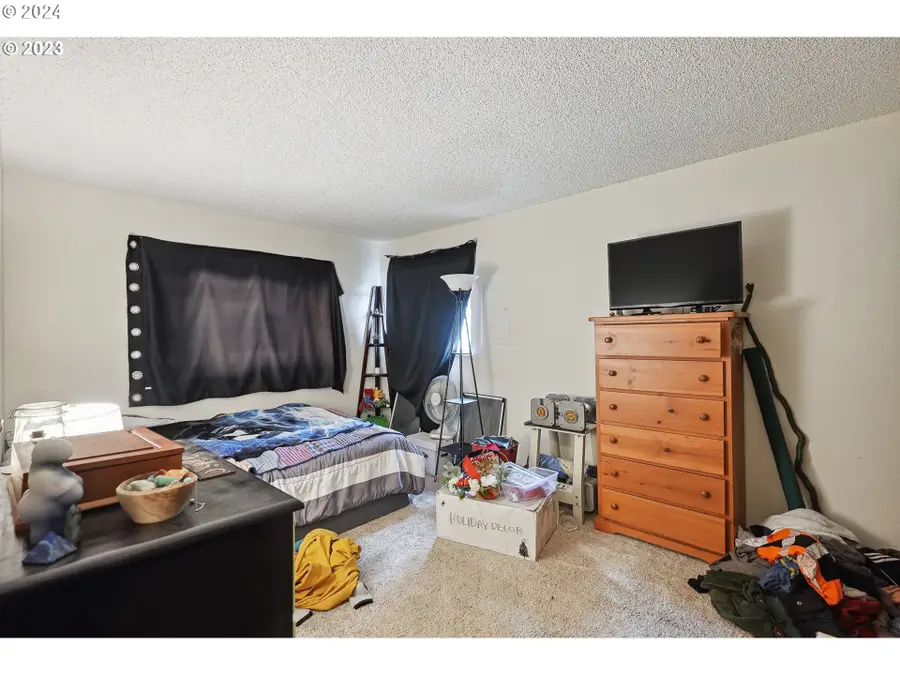 9630 SE Foster Rd, Portland, OR 97266 - #3