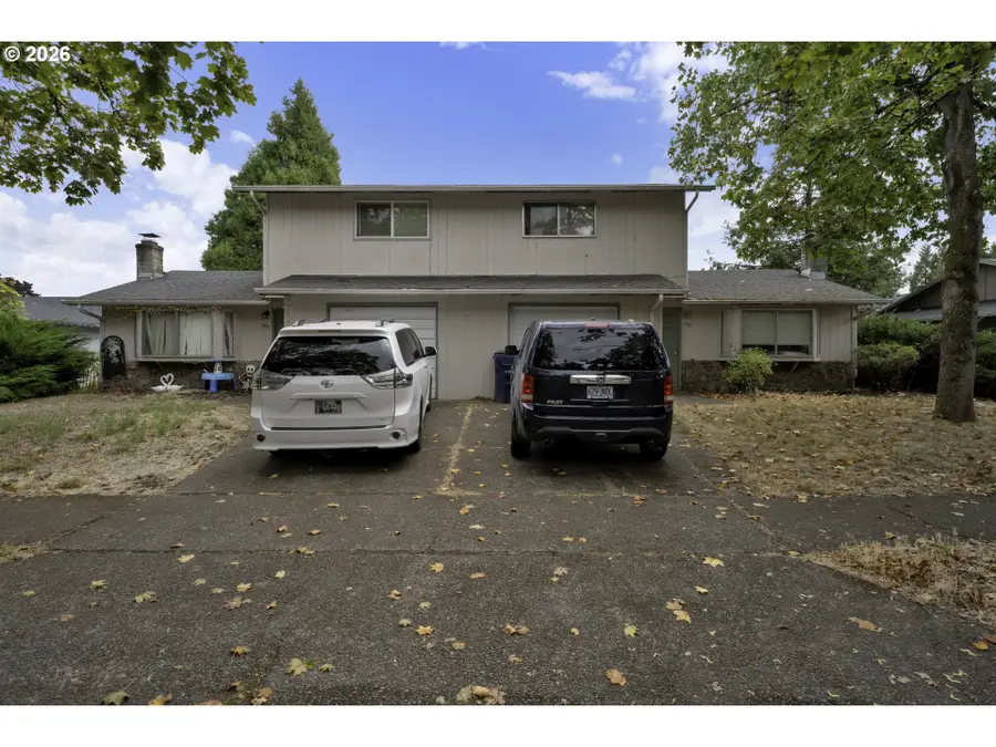 993 N Cloverleaf Loop, Springfield, OR 97477 - #2
