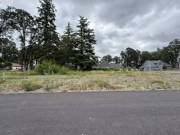 3113 SE Merlot Rd, Milwaukie, OR 97267