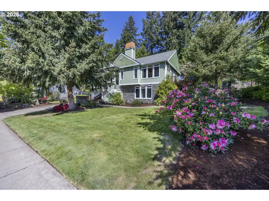 111 W 52nd Ave, Eugene, OR 97405 - #2