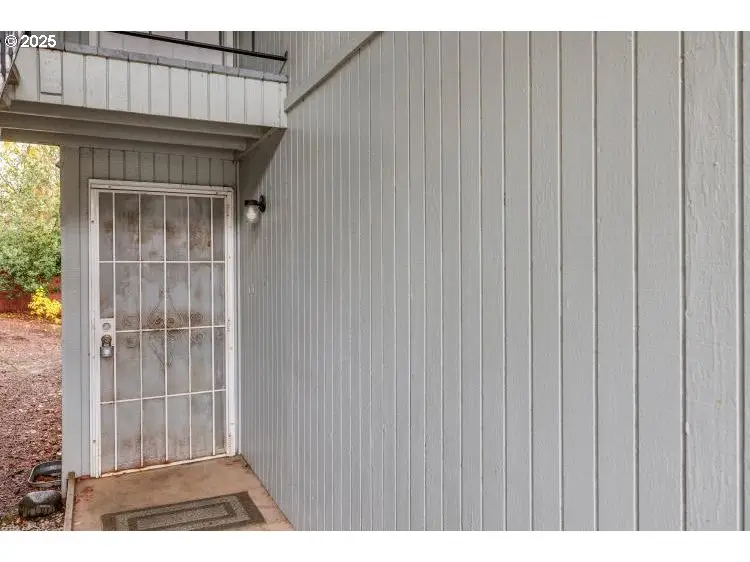 159 SW Florence Ave, Gresham, OR 97080 - Image #2