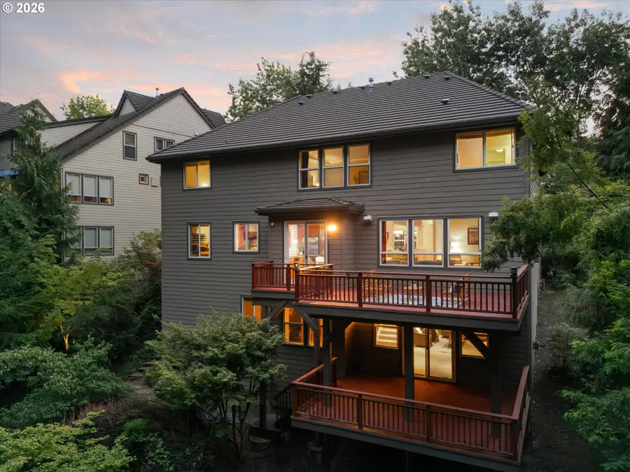 8704 SW Marseilles Dr, Beaverton, OR 97007 - #2
