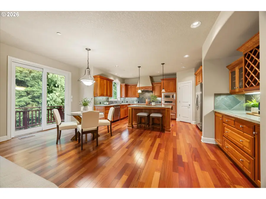 8704 SW Marseilles Dr, Beaverton, OR 97007 - #3