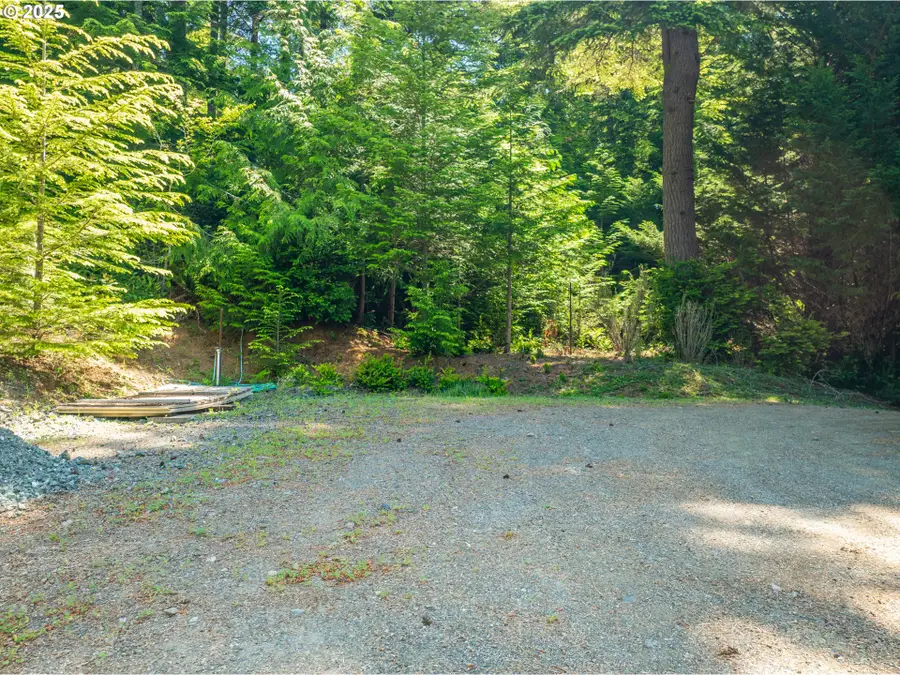 58812 Garden Valley Rd, Coquille, OR 97423 - Image #2