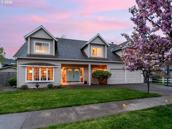 6106 Churchill Downs Dr, WestLinn, OR 97068