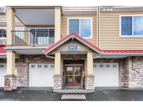 645 NW Falling Waters Ln #303, Portland, OR 97229