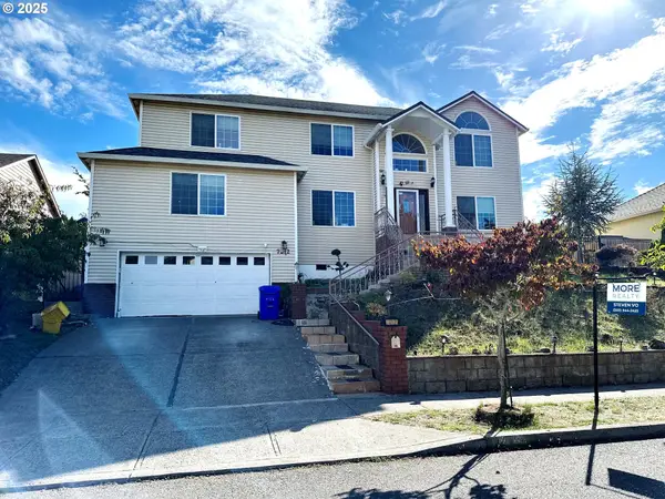 7212 SE Terrace Trails Dr, Portland, OR 97266