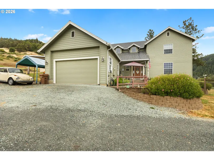 3802 North Myrtle Rd, Myrtle Creek Riddle, OR 97457 - #2