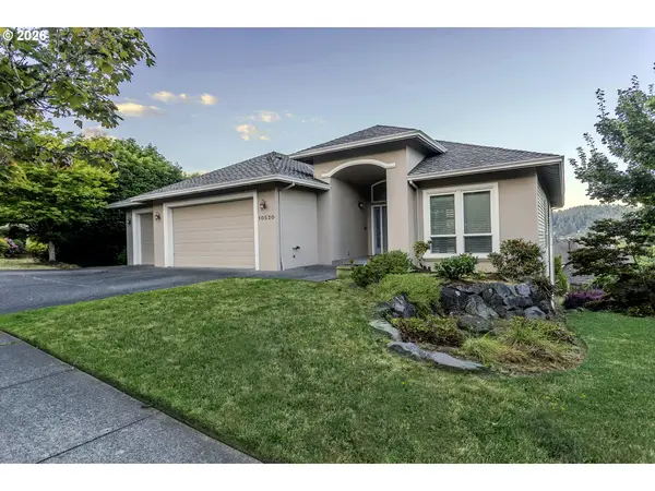 10520 SE Isaac Dr, HappyValley, OR 97086