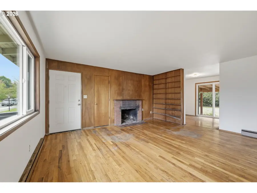 840 Barrett Ave, Eugene, OR 97404 - #3