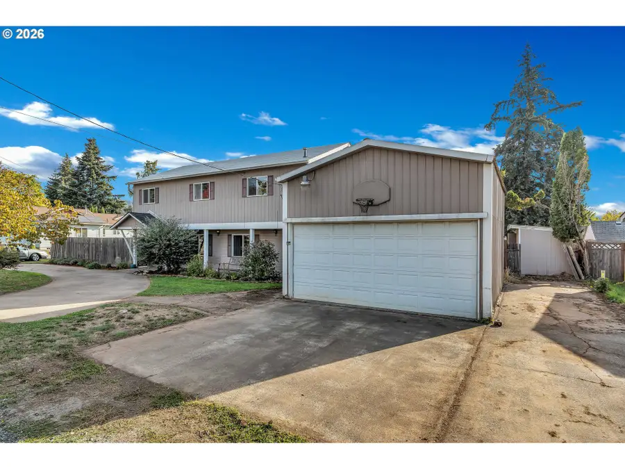1203 Oak St, Amity, OR 97101 - #2