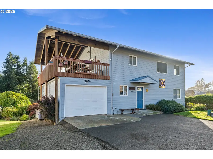305 Cypress Ave, Garibaldi, OR 97118 - Image #2