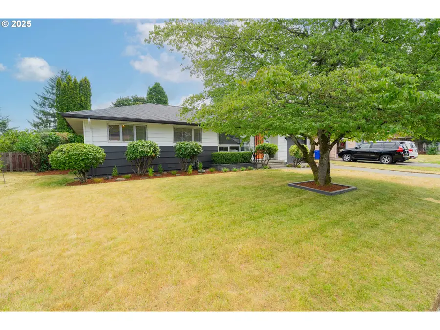 2146 SE 185th Ave, Gresham, OR 97233 - Image #2