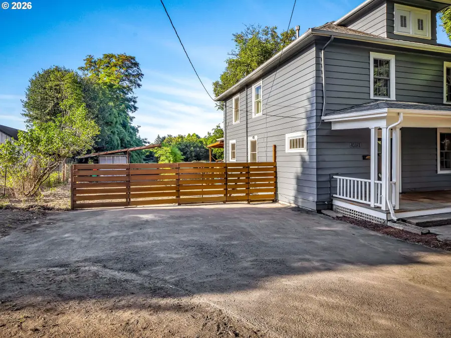 5651 SE King Rd, Milwaukie, OR 97222 - #3