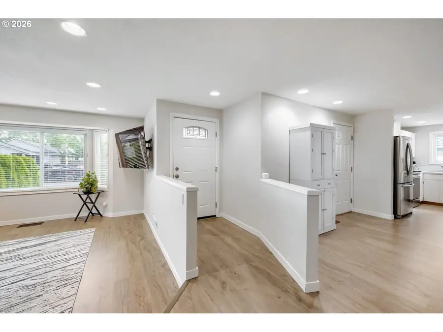 21645 SW Lois St, Beaverton, OR 97003 - #3