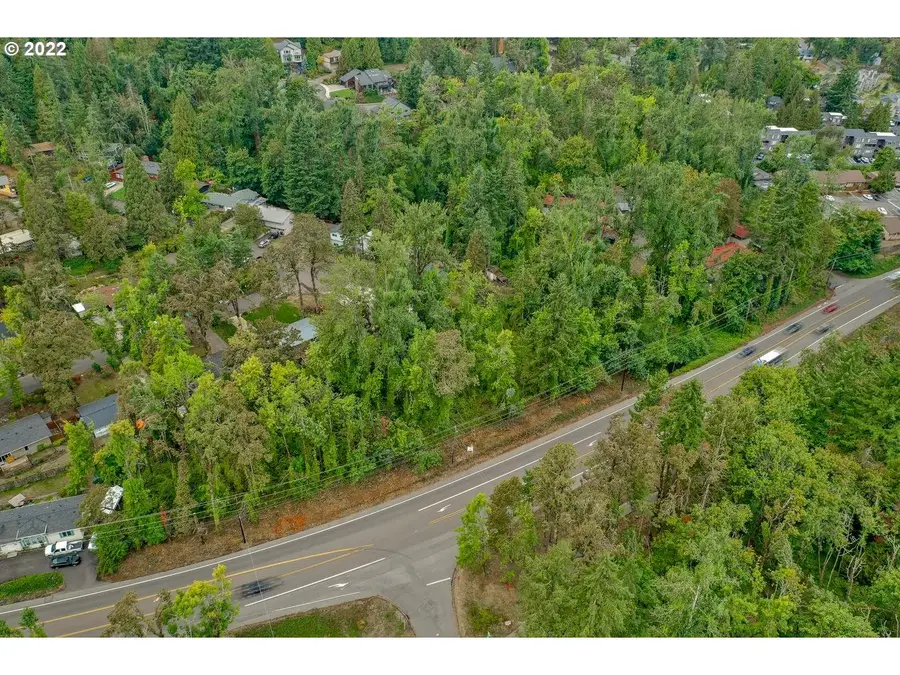 19885 Willamette Dr, Northwest Clackamas, OR 97068 - Image #2