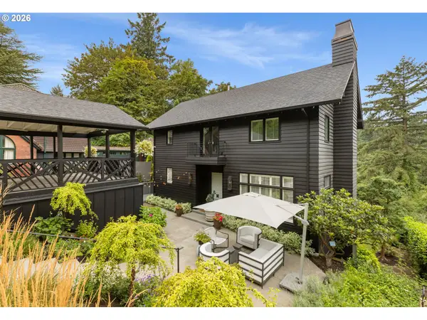 1941 SW Montgomery Pl, Portland, OR 97201