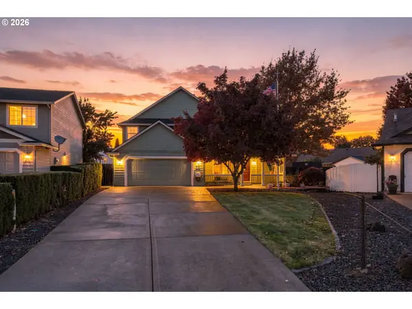 214 NW 12th St, BattleGround, WA 98604