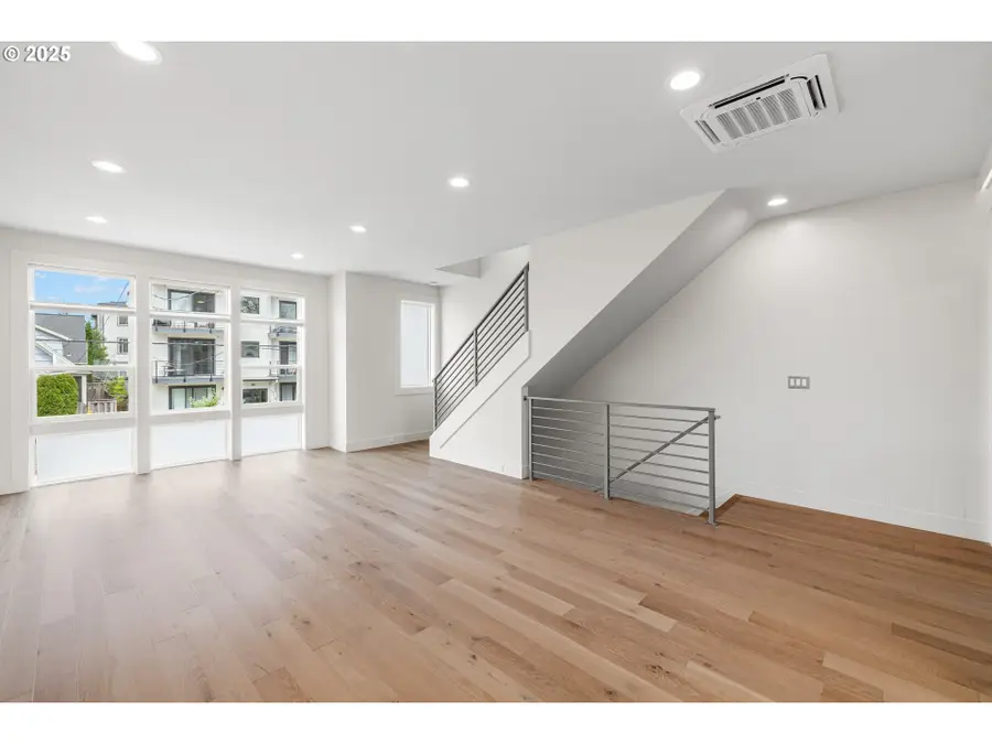 176 N Going St, Portland, OR 97217 - Image #3