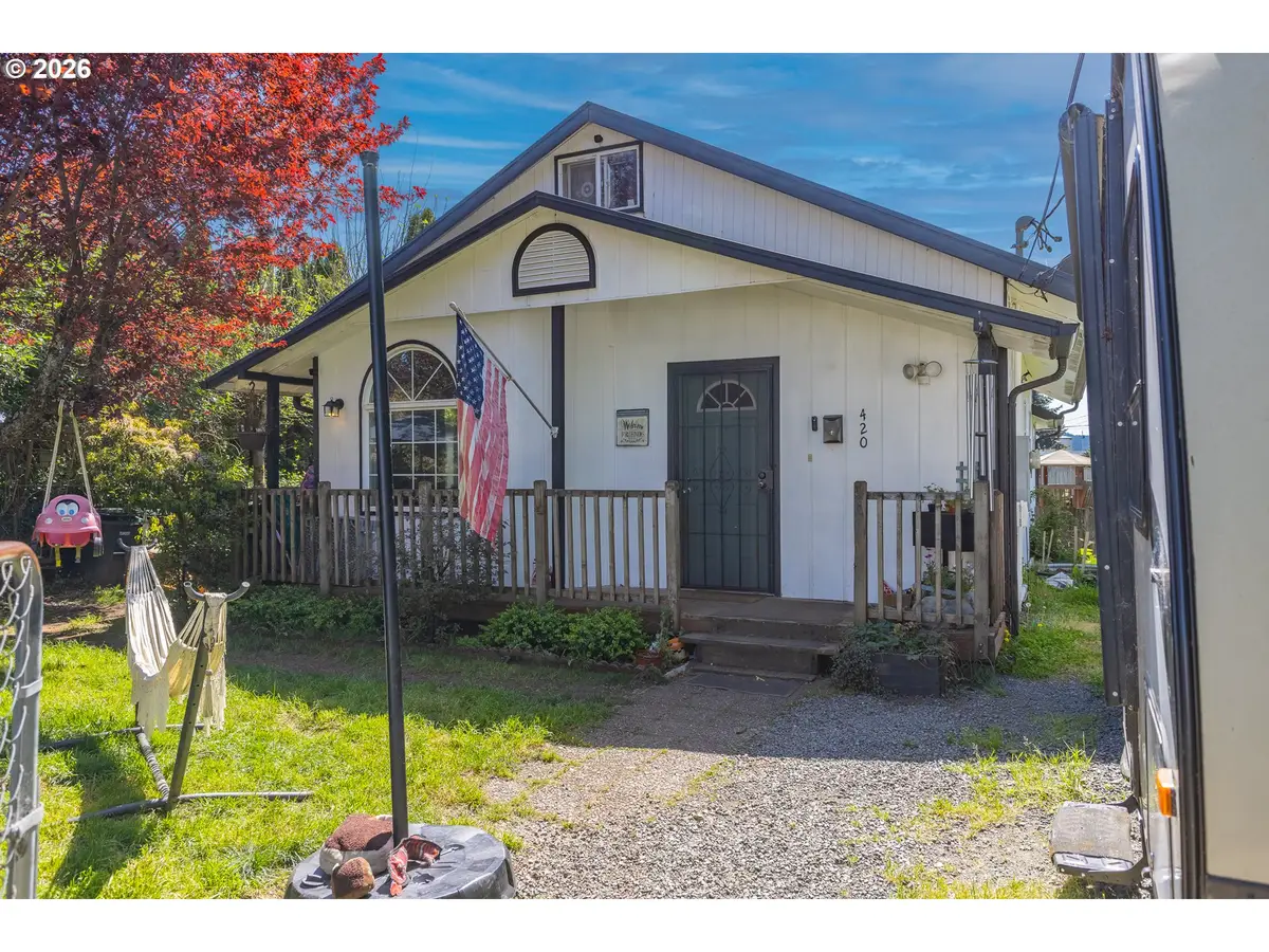 420 Willow St, Myrtle Point, OR 97458 - #1