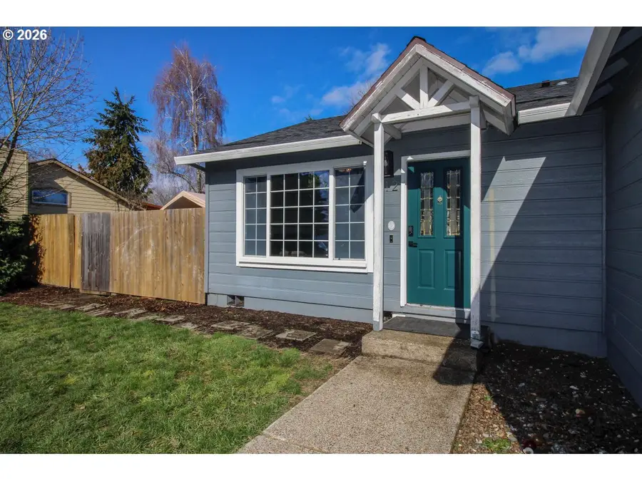 312 S Magnolia St, Cornelius, OR 97113 - #2