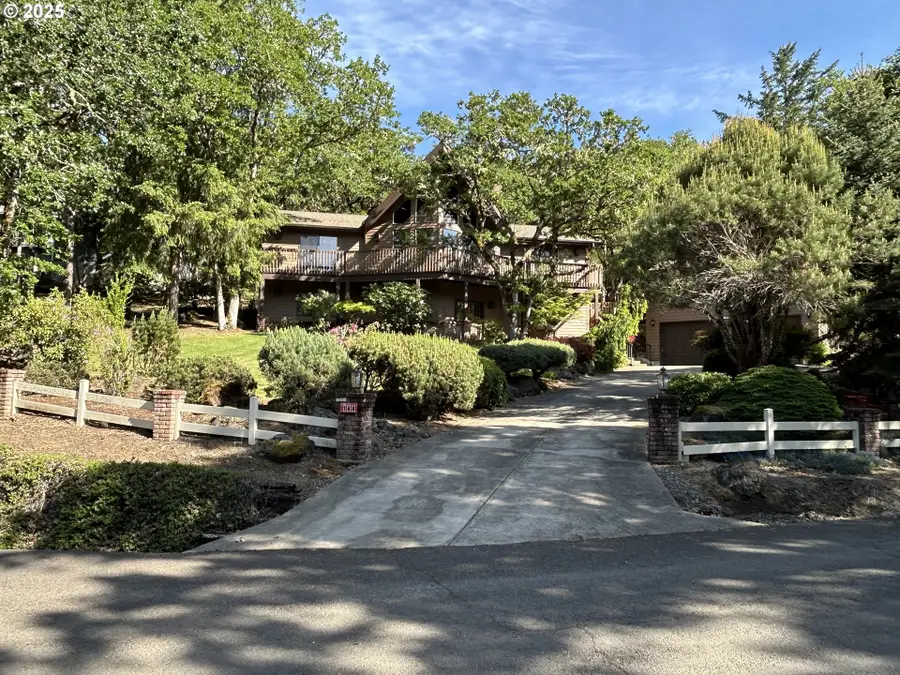 148 Wild Fern Dr, Winchester, OR 97495 - Image #2