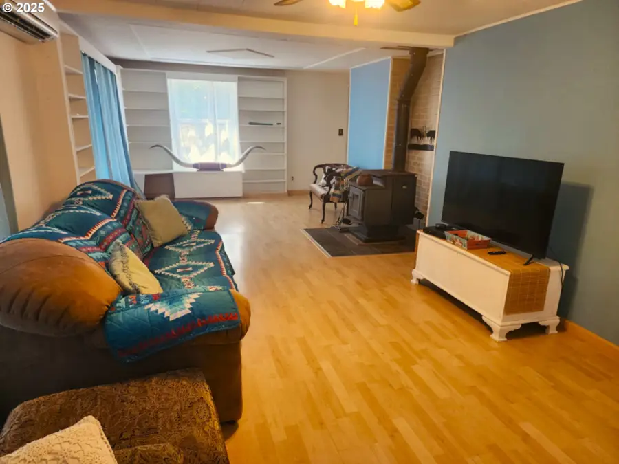 38717 Dexter Rd, Dexter, OR 97431 - Image #3