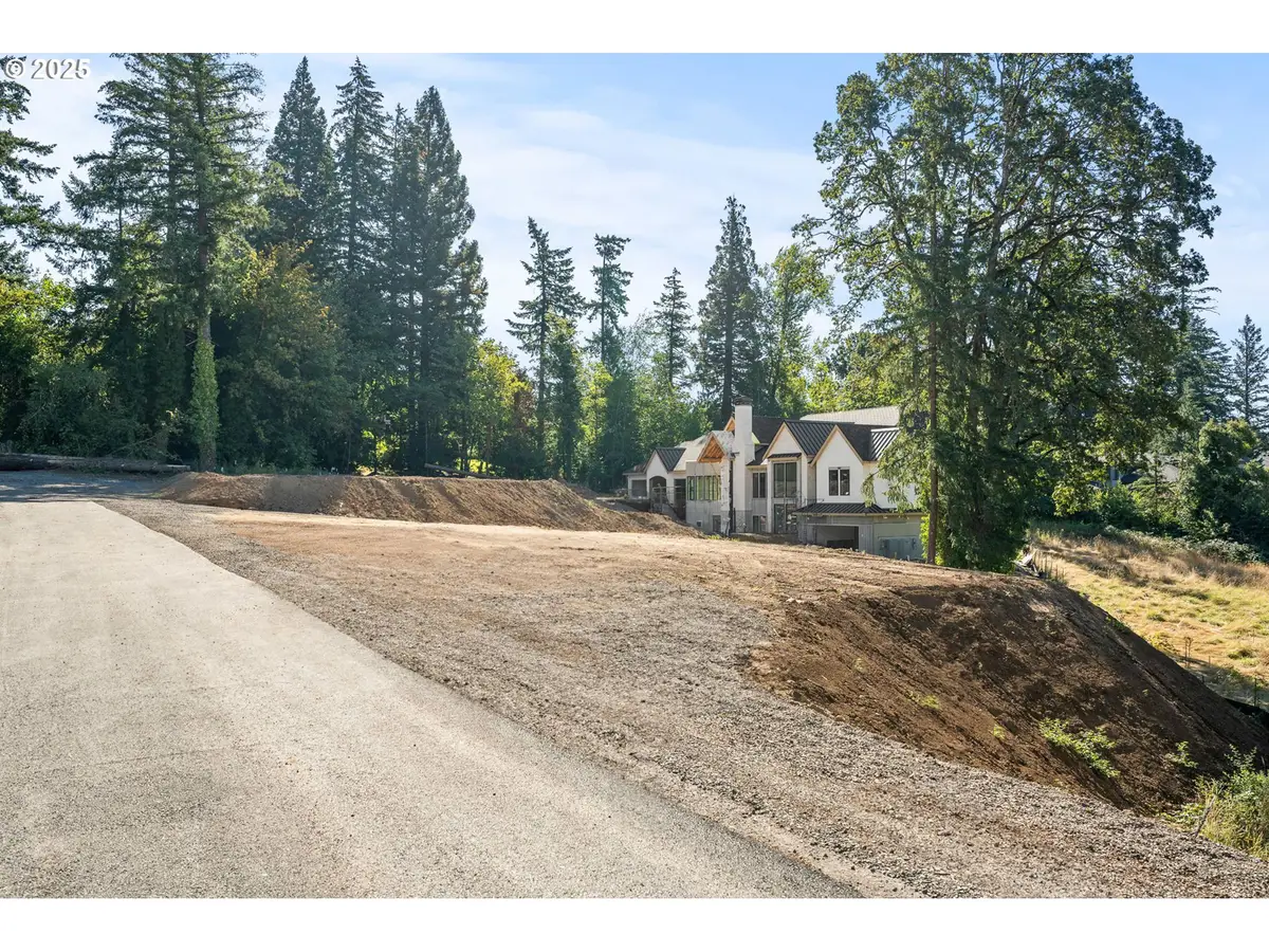 13560 Goodall Rd #4, Northwest Clackamas, OR 97034 - Image #1